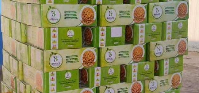 Hand sorting & packing